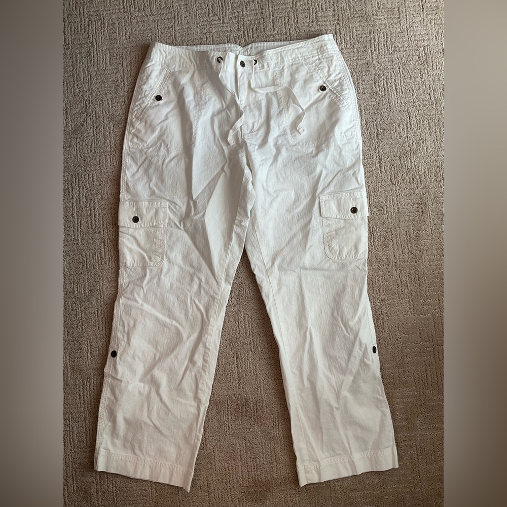 🌺🌸 LL Bean Favorite Fit White Cargo Pants 14 Coastal Minimalist Timeless EUC